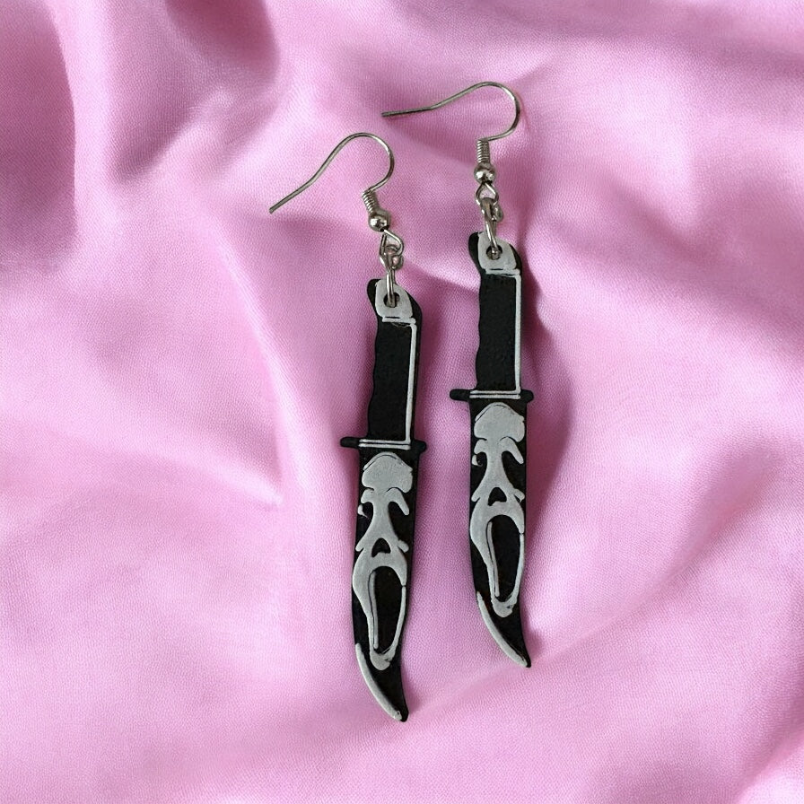 🔪 “Scream Queen Blades” Earrings