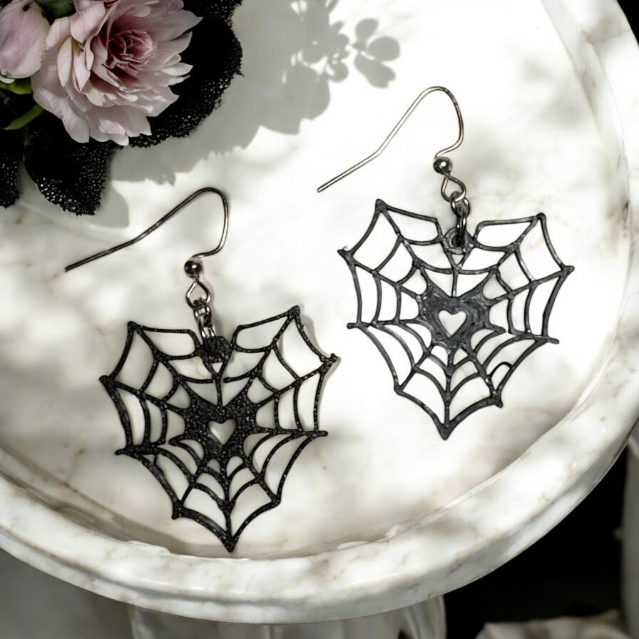 š¤ āHeartstrings & Web Thingsā Earrings