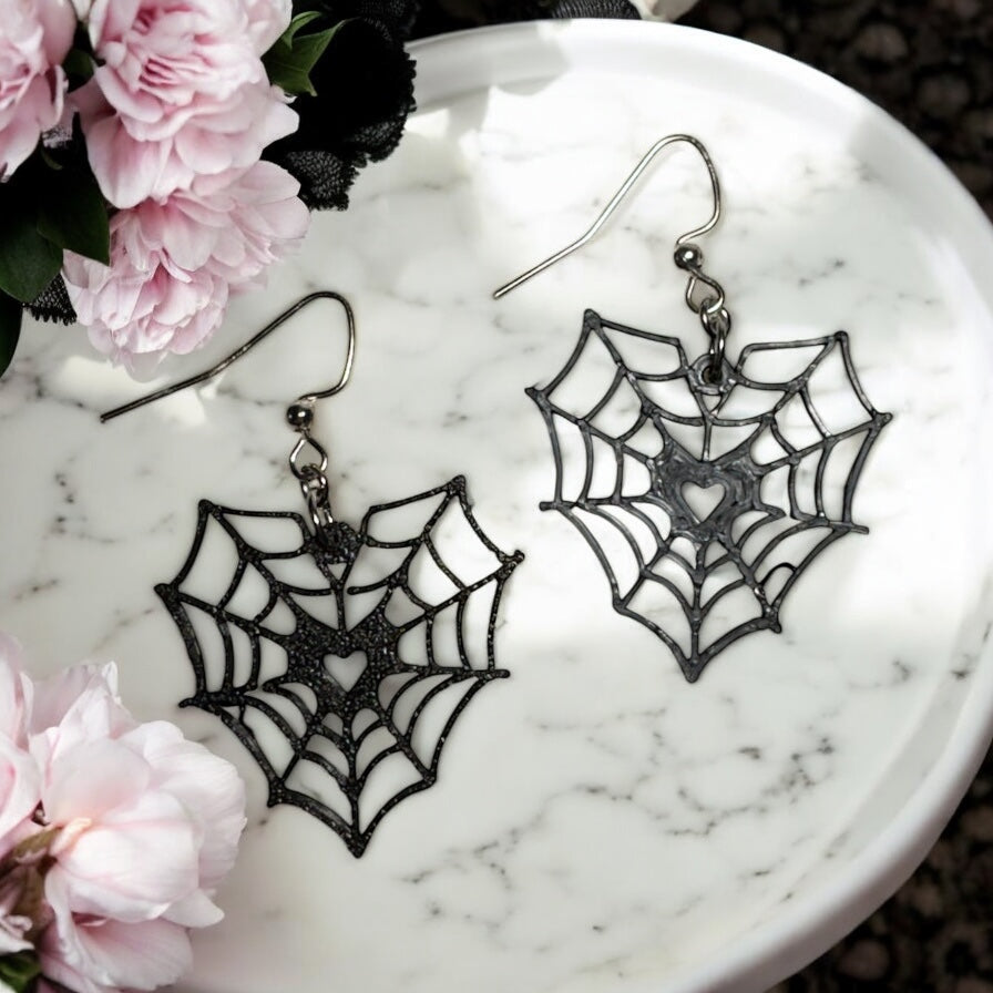 š¤ āHeartstrings & Web Thingsā Earrings