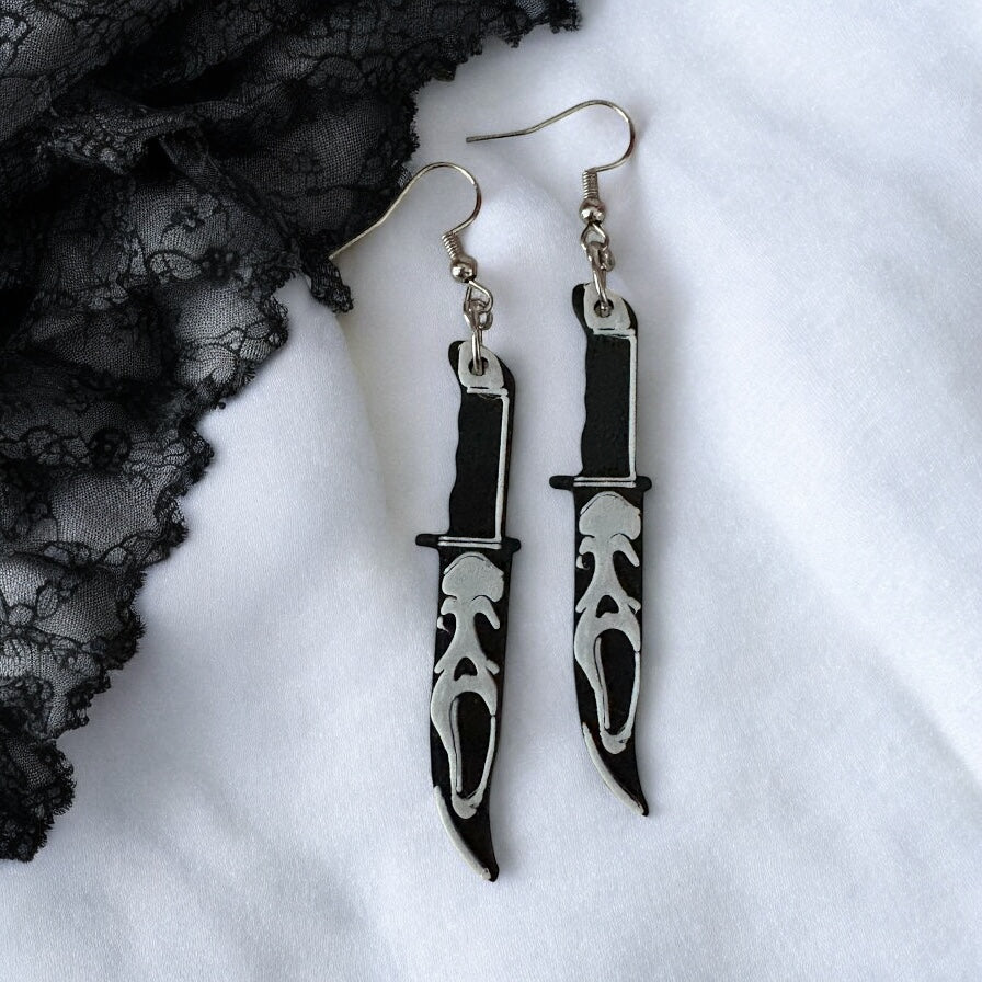 🔪 “Scream Queen Blades” Earrings