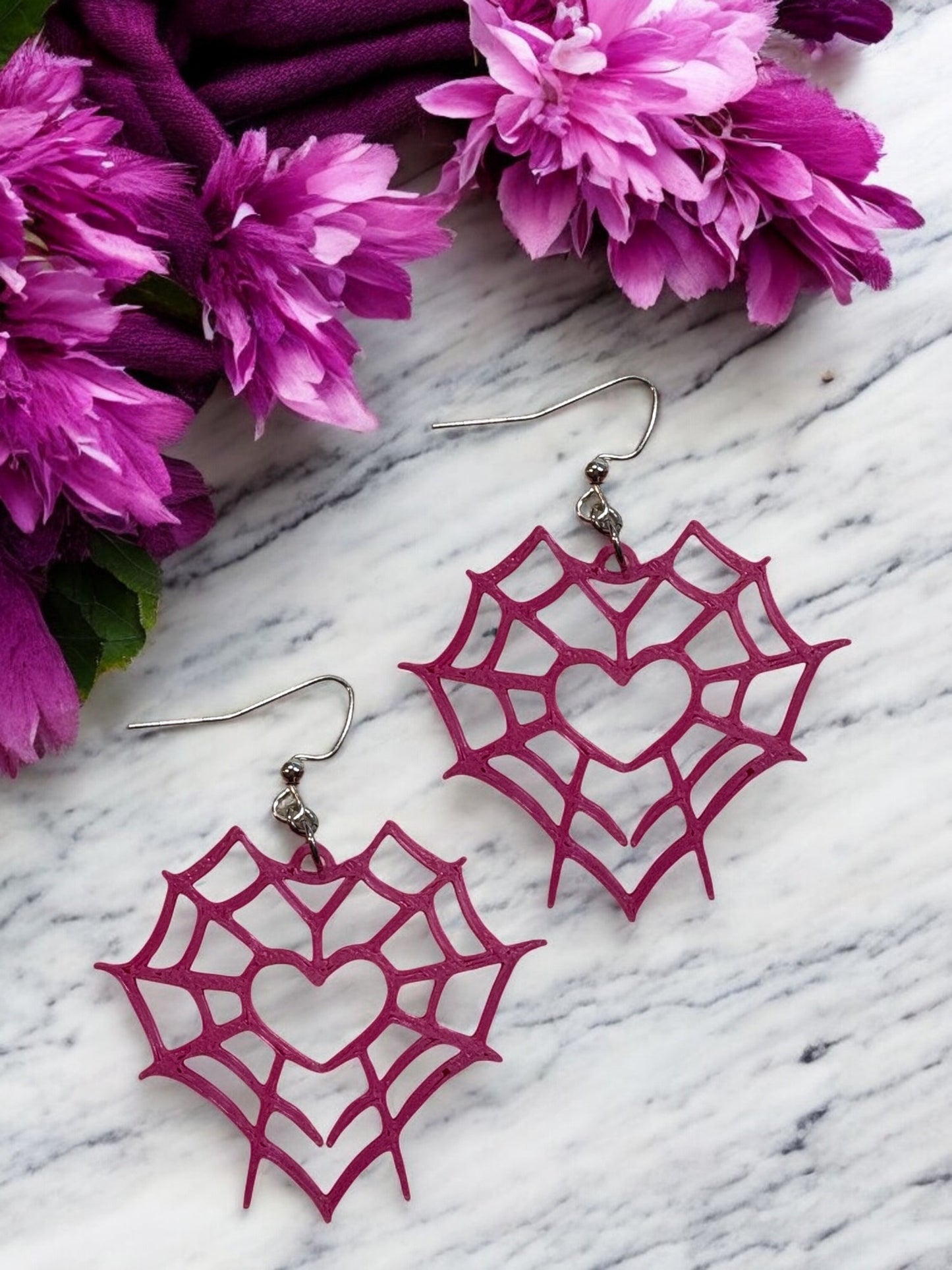 🕸 Web of Love
